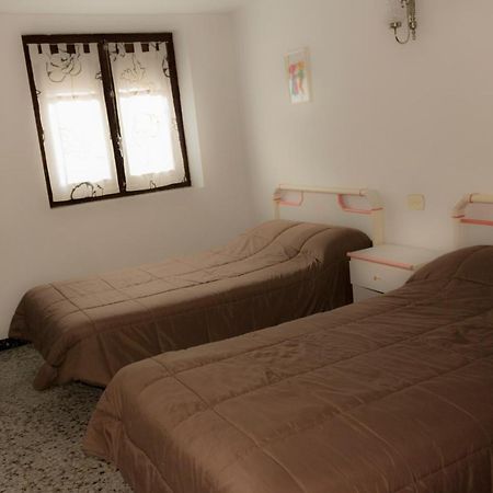 Casa Blascosanz - piso para 6 personas en el pirineo Hecho Bagian luar foto