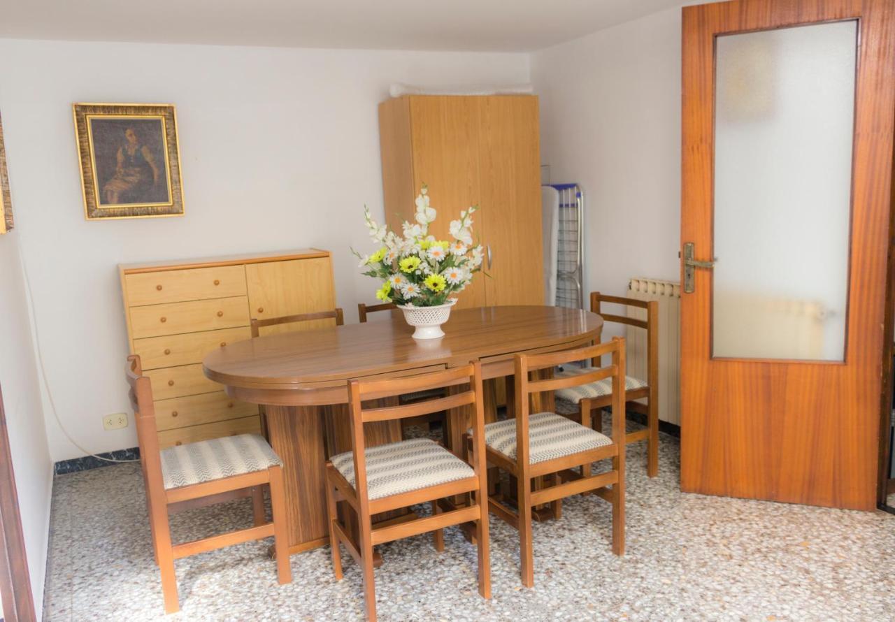 Casa Blascosanz - piso para 6 personas en el pirineo Hecho Bagian luar foto