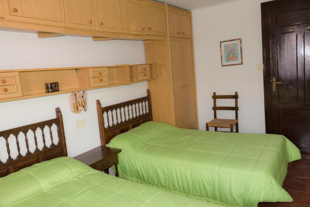 Casa Blascosanz - piso para 6 personas en el pirineo Hecho Bagian luar foto