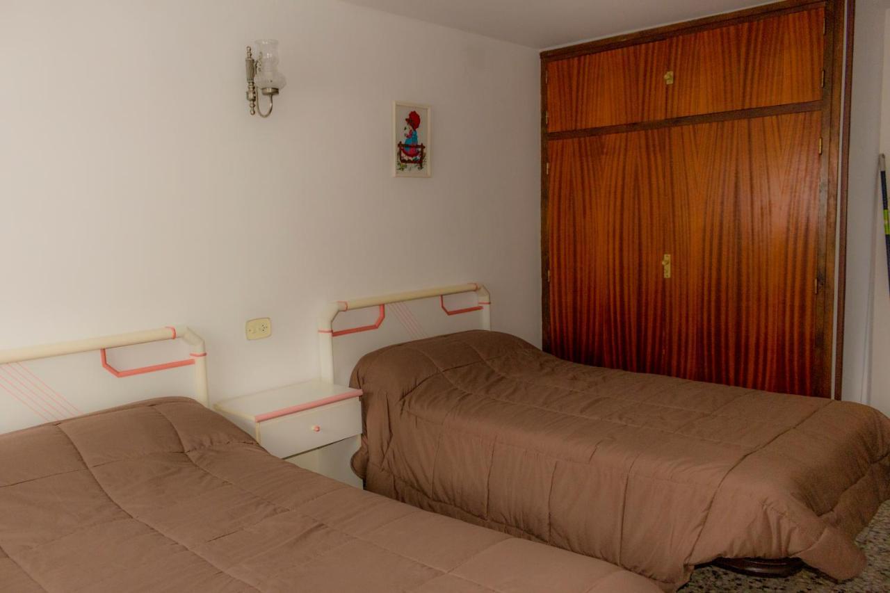 Casa Blascosanz - piso para 6 personas en el pirineo Hecho Bagian luar foto